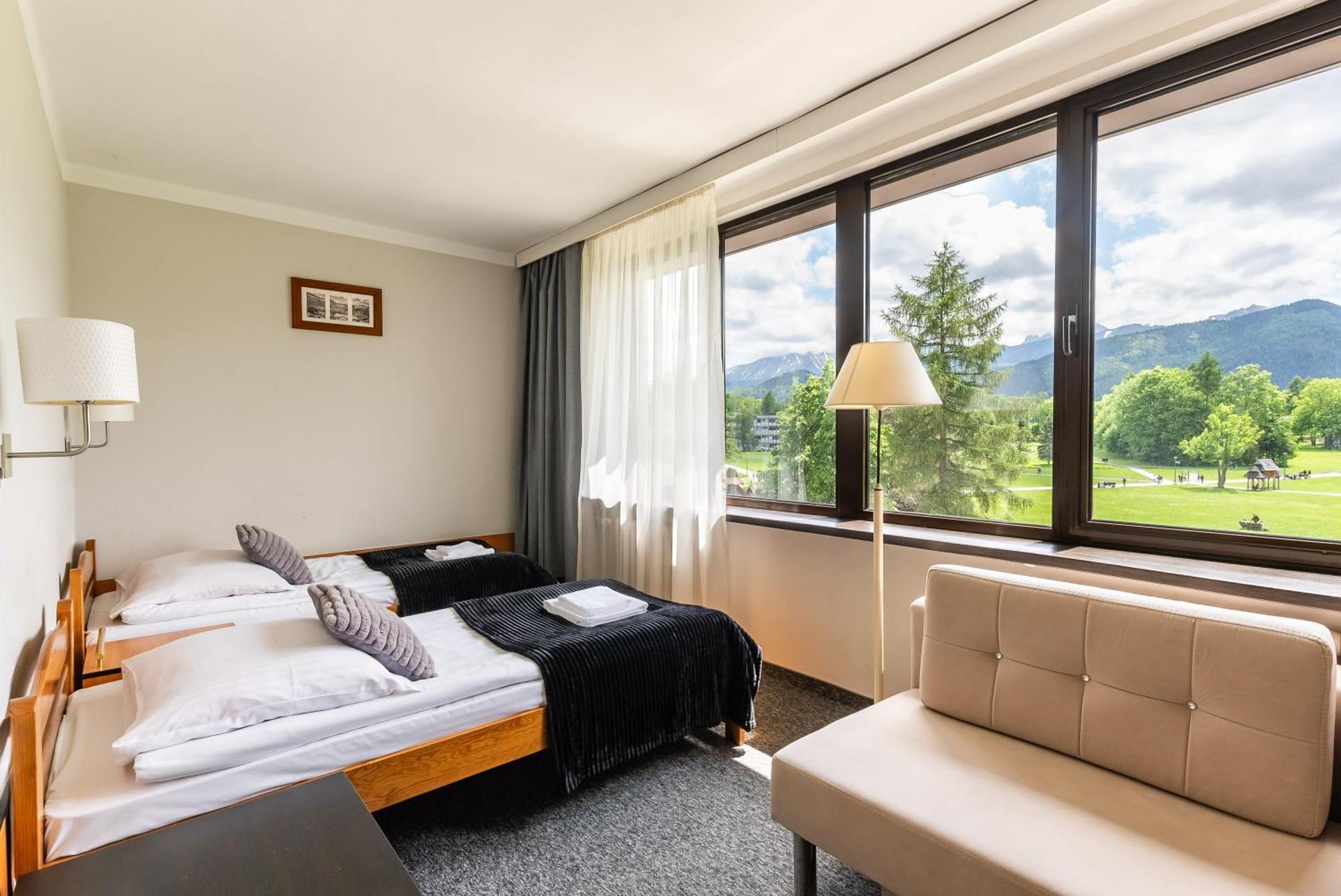 Hotel Helios 300M Od Krupowek Nowy Basen Od 12 Lipca Zakopane Dış mekan fotoğraf