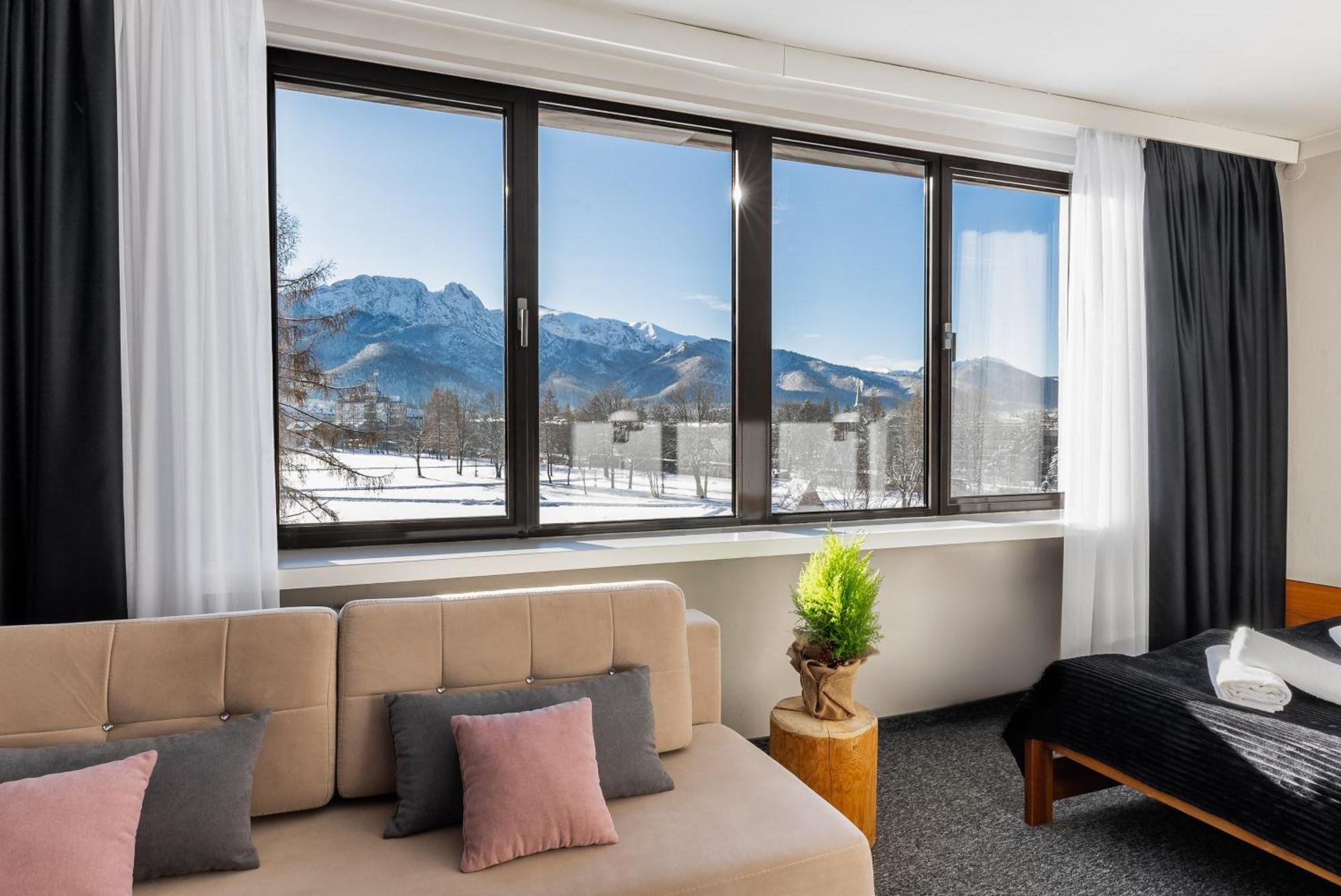 Hotel Helios 300M Od Krupowek Nowy Basen Od 12 Lipca Zakopane Dış mekan fotoğraf